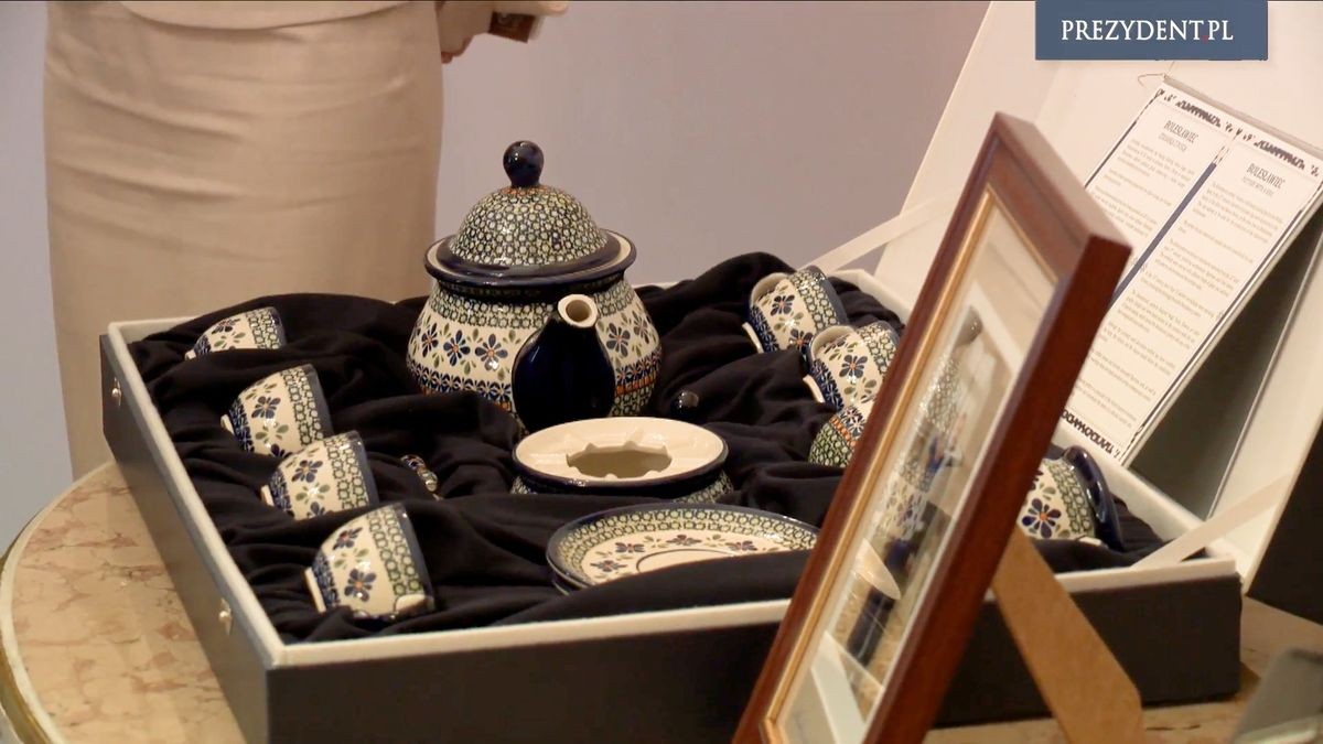 Agata Duda podarowała parze książęcej ceramikę z Bolesławca