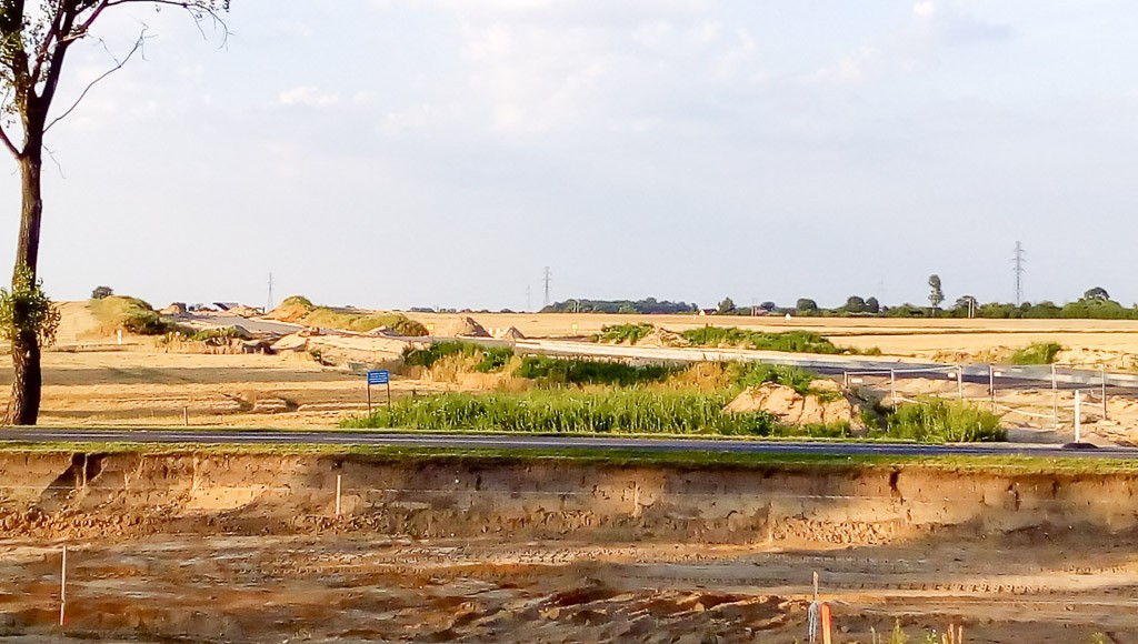 Między Bolesławcem a Łaziskami powstaje rondo