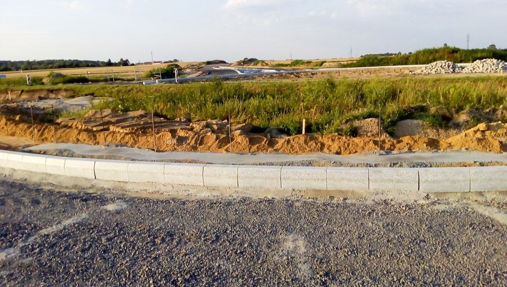 Między Bolesławcem a Łaziskami powstaje rondo