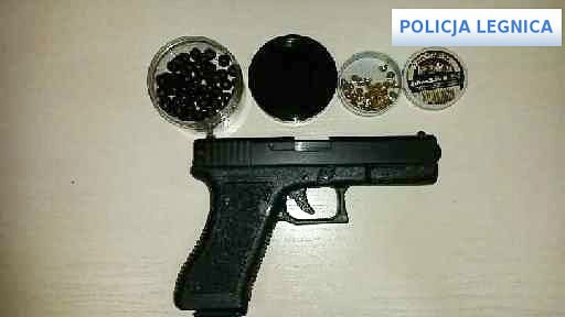 21-latek dręczył 19-latkę, bo ta nie chciała z nim być