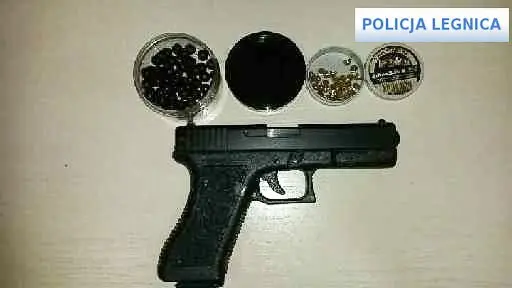 21-latek dręczył 19-latkę, bo ta nie chciała z nim być