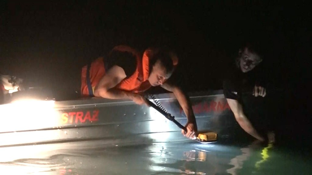 Ratownicy szukają topielca na Krępnicy koło Bolesławca