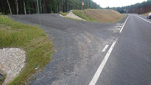 Koszmar na parkingu przy drodze Dobra–Kliczków