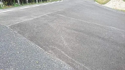 Koszmar na parkingu przy drodze Dobra–Kliczków