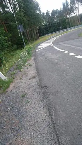 Koszmar na parkingu przy drodze Dobra–Kliczków