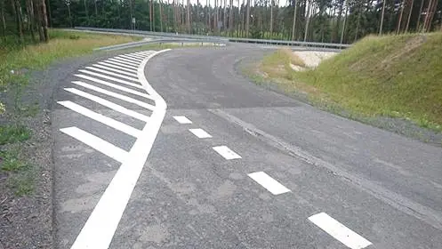 Koszmar na parkingu przy drodze Dobra–Kliczków