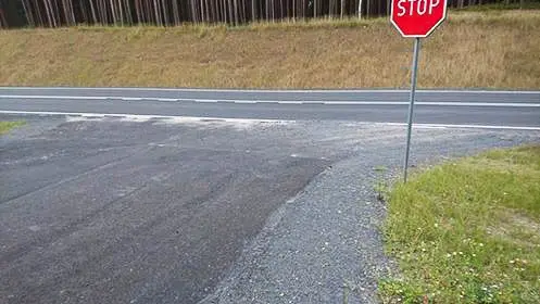 Koszmar na parkingu przy drodze Dobra–Kliczków