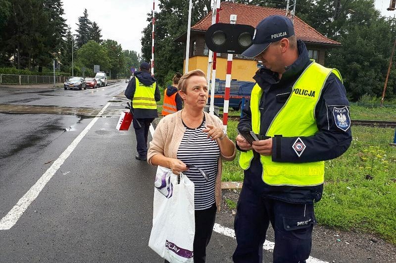 Dzielnicowy i sokiści: akcja „Bezpieczny przejazd”