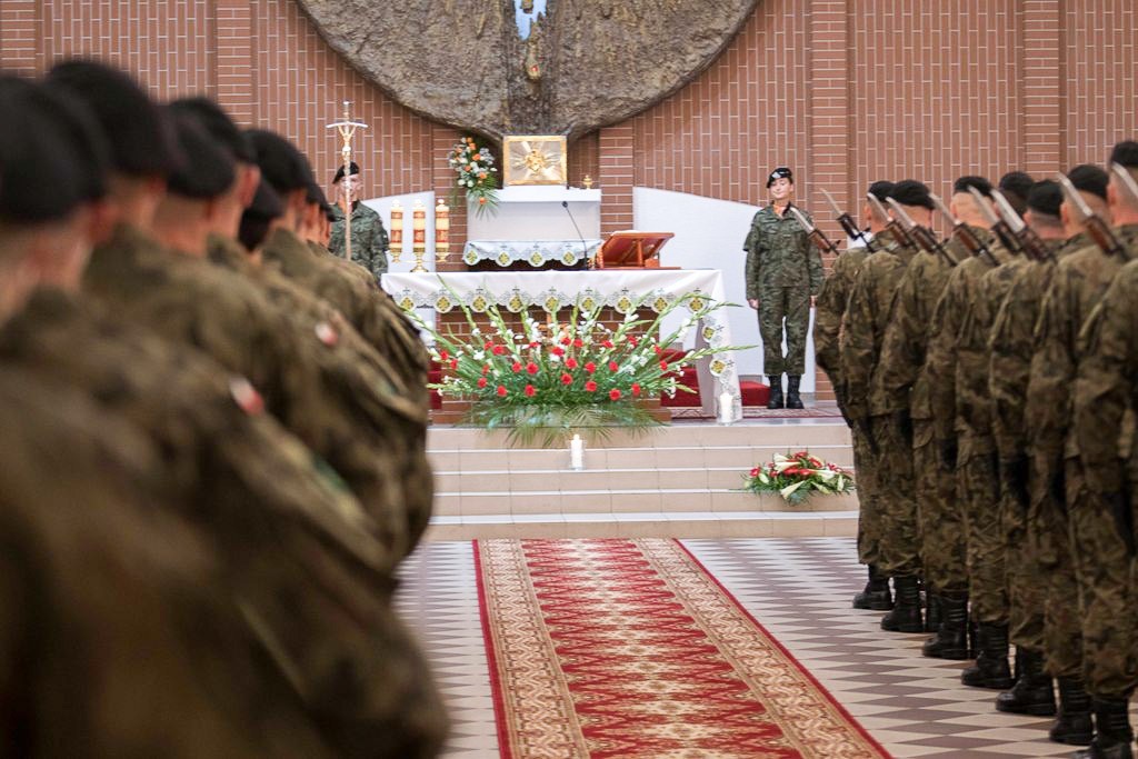 Pancerniacy świętowali po zmroku