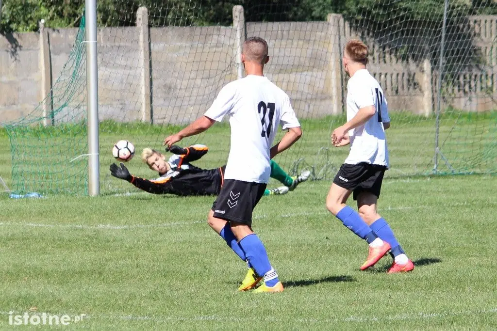 8:0 BKS pokonał TS Parzyce w ostatnim sparingu