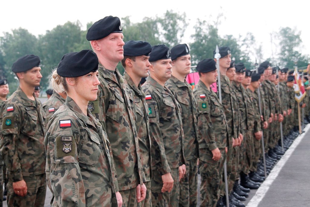 Pancerniacy z awansami i odznaczeniami