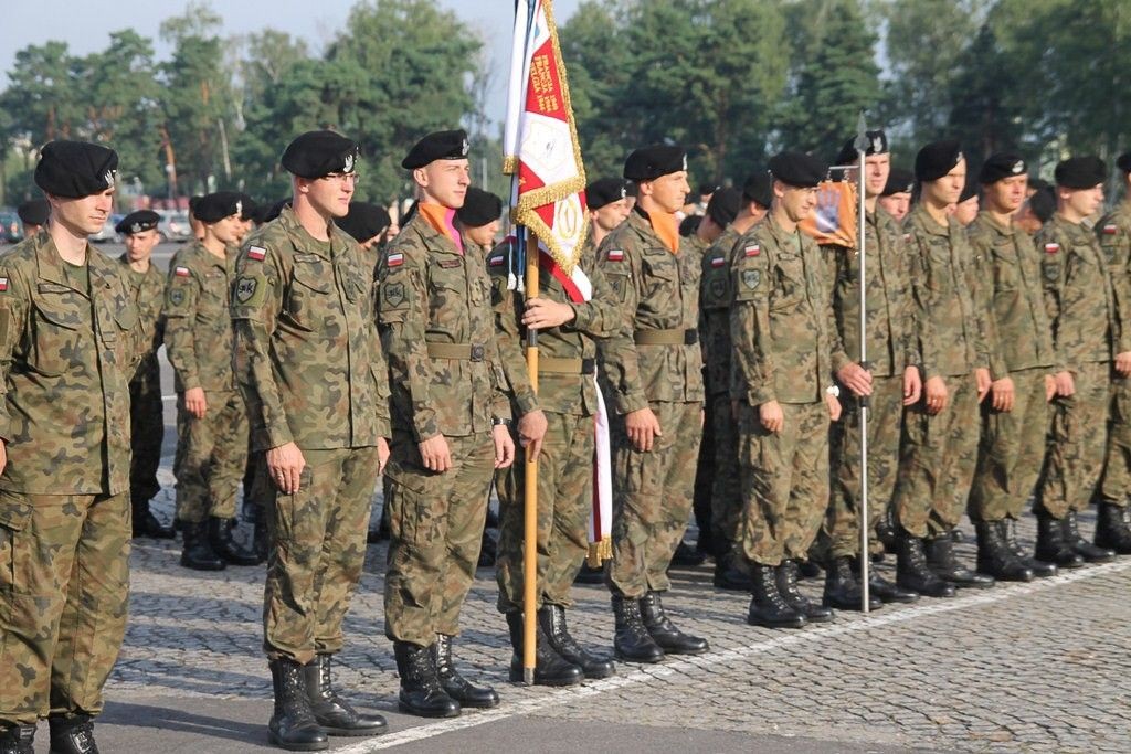 Pancerniacy z awansami i odznaczeniami