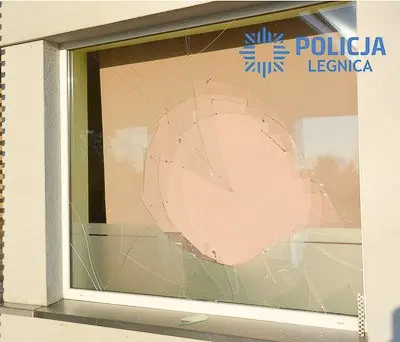 Dwóch nastolatków wszczęło awanturę na stacji paliw. Straty: 2 tys. zł