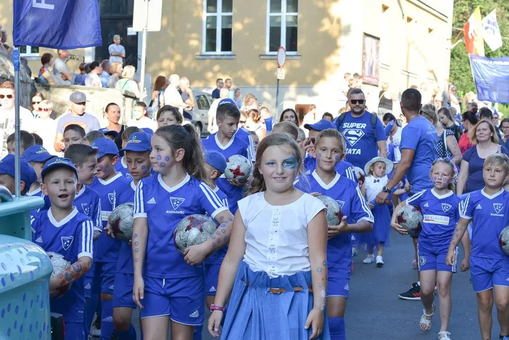 Barwny korowód Bolesławieckiego Święta Ceramiki