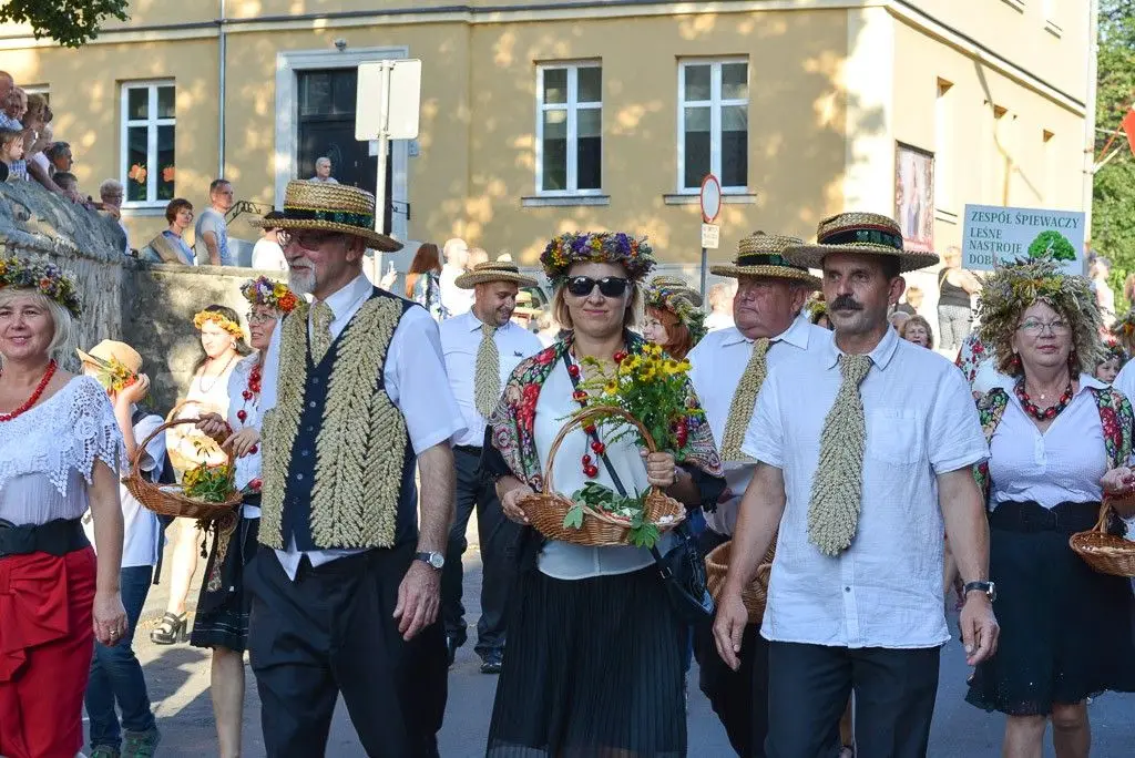 Barwny korowód Bolesławieckiego Święta Ceramiki