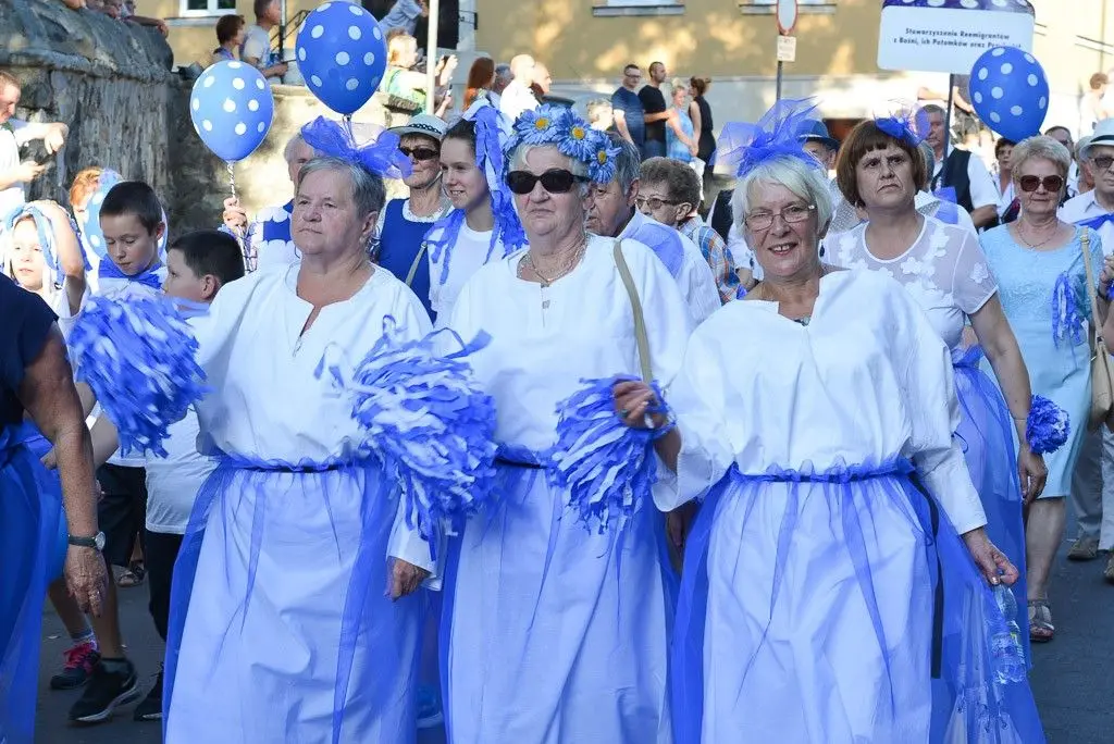 Barwny korowód Bolesławieckiego Święta Ceramiki