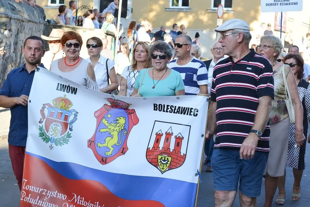 Barwny korowód Bolesławieckiego Święta Ceramiki
