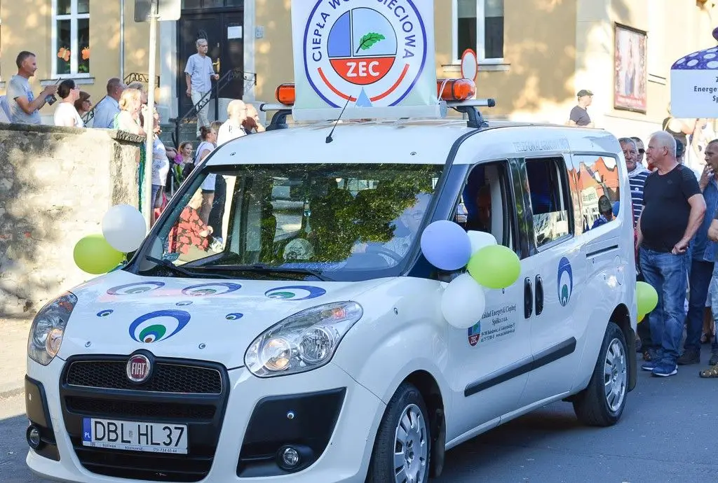 Barwny korowód Bolesławieckiego Święta Ceramiki