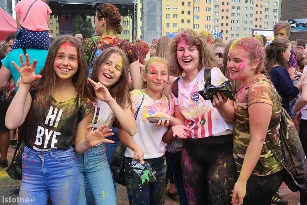 Festiwal kolorów w Bolesławcu
