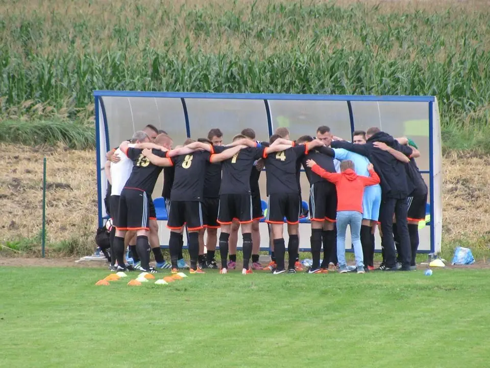 BKS przegrał w Radzimowie 3:5