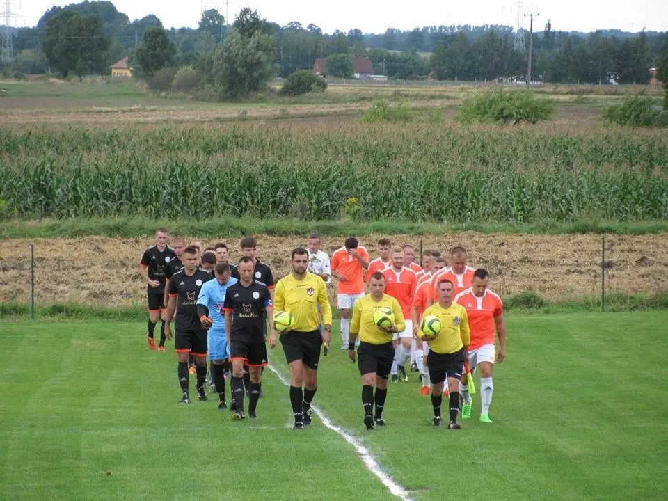 BKS przegrał w Radzimowie 3:5