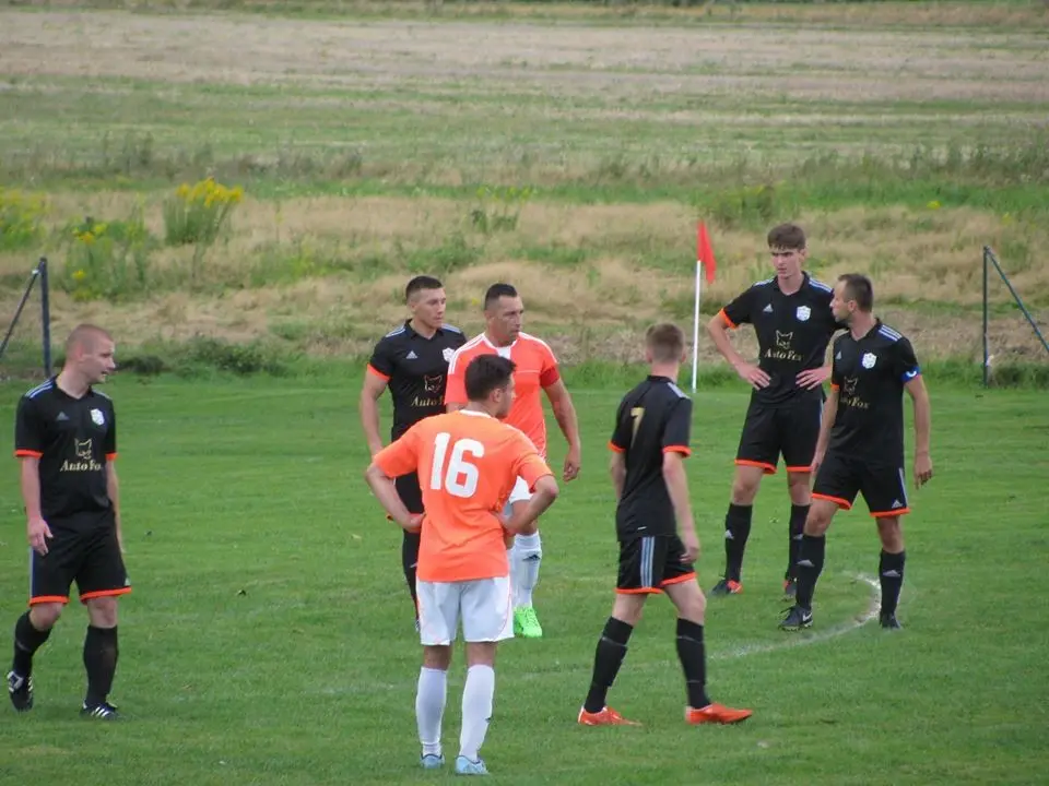 BKS przegrał w Radzimowie 3:5