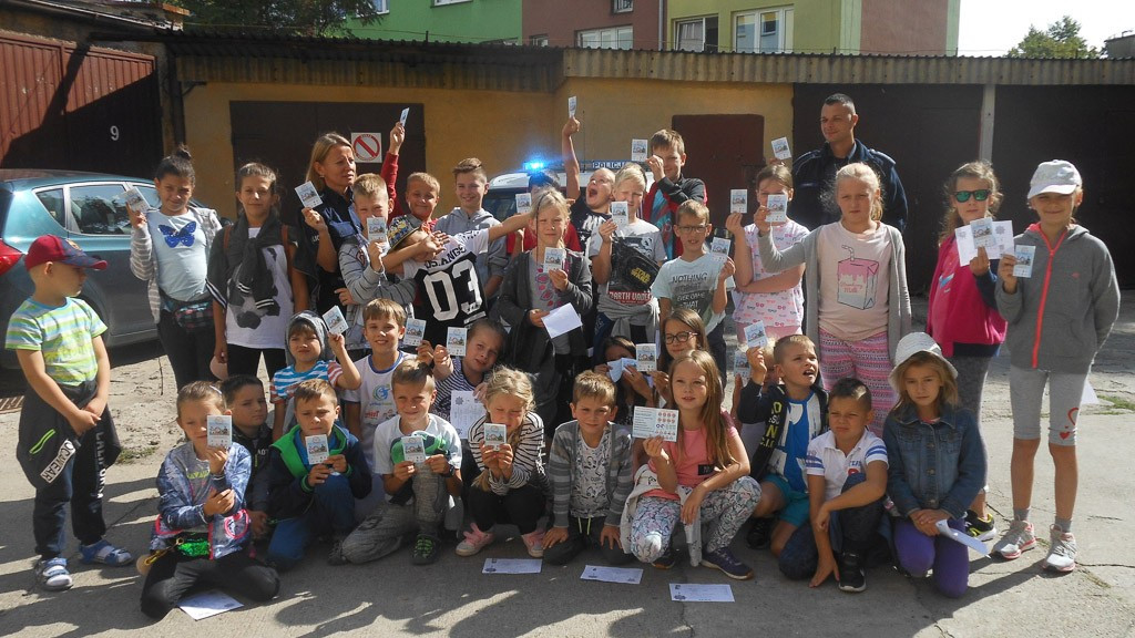 Koloniści opanowali komendę policji