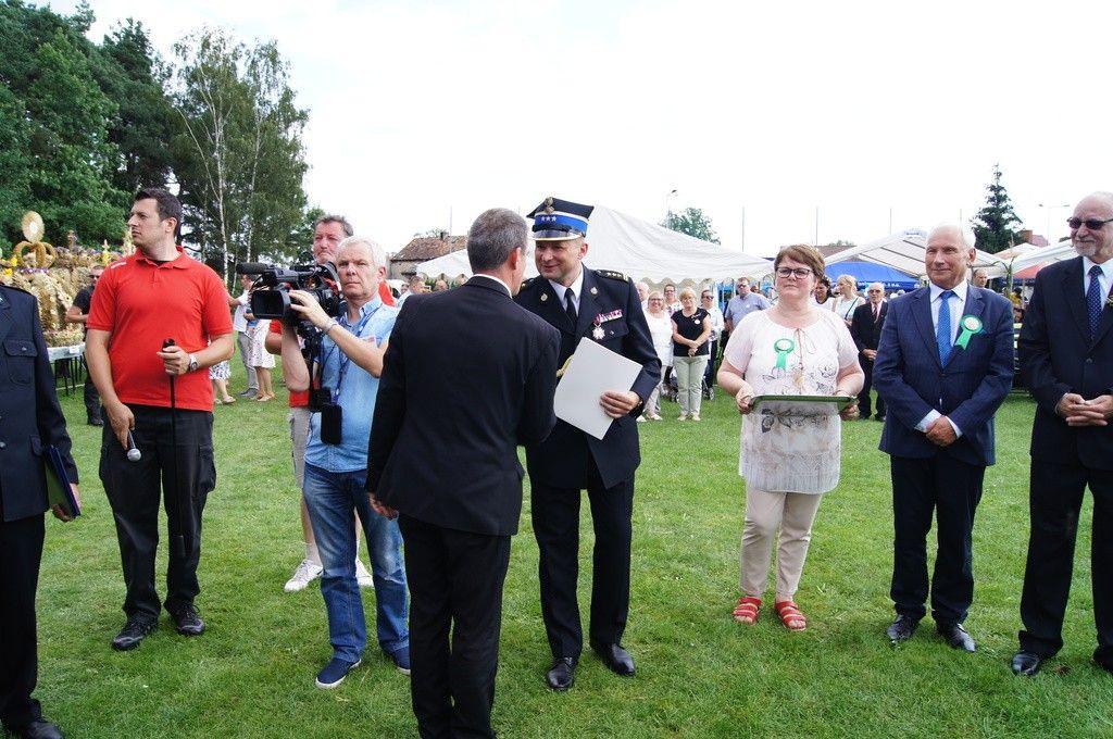 Strażacy z Brzeźnika z nowym wozem