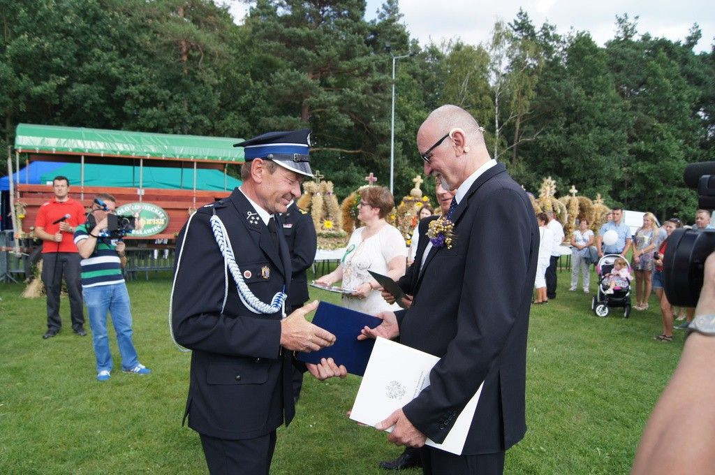 Strażacy z Brzeźnika z nowym wozem