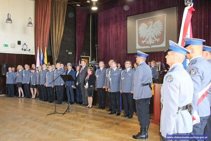 Ślubowanie 75 nowo przyjętych policjantów