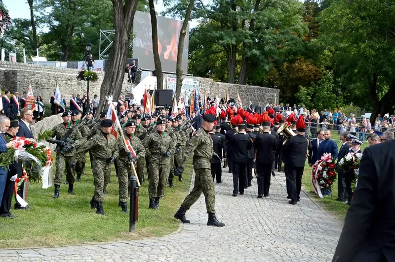 Bolesławieccy artylerzyści uczcili ofiary Zbrodni Lubińskiej