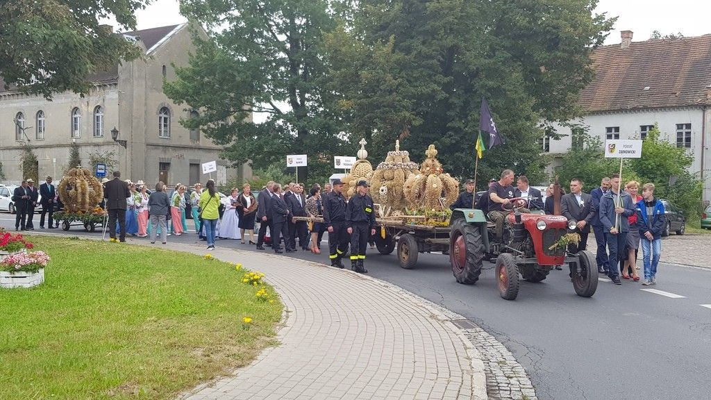 Wieniec Nowej Wsi Kraśnickiej najlepszy na Dożynkach Wojewódzkich!