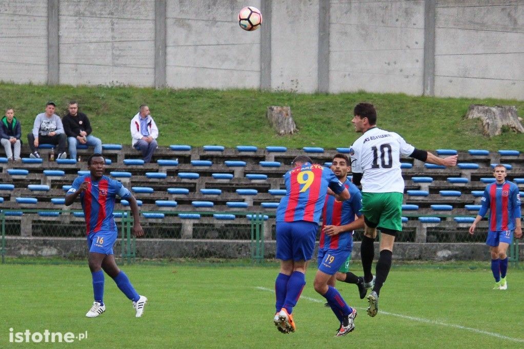 W krwawym meczu BKS pokonał TS Parzyce 3:1