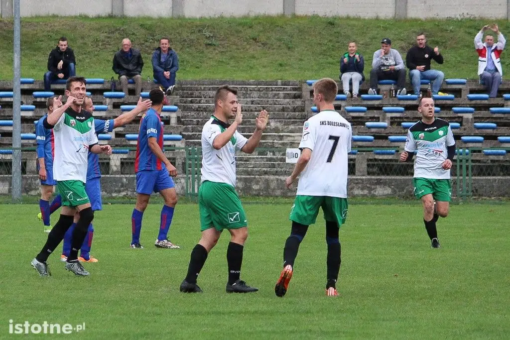 W krwawym meczu BKS pokonał TS Parzyce 3:1