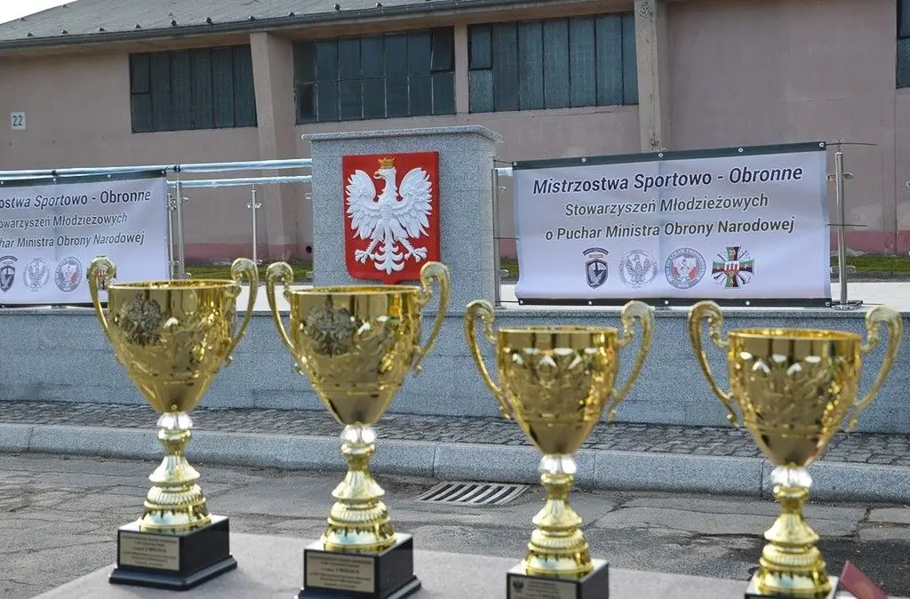 LOK z Rzeszowa i Gigant z Lubomierza najlepsze w zawodach o puchar Macierewicza