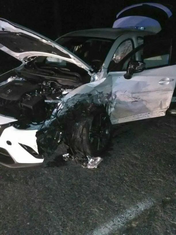 Kolizja przy zjeździe z A18. Audi zderzyło się z Mazdą