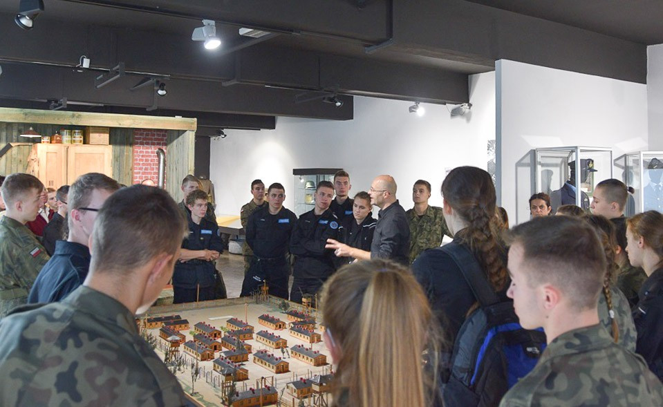 Blisko 150 uczniów rywalizowało w Manewrach Techniczno-Obronnych