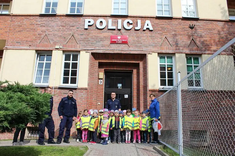 Przedszkolaki z Wesołej Dwudziestki opanowały komendę