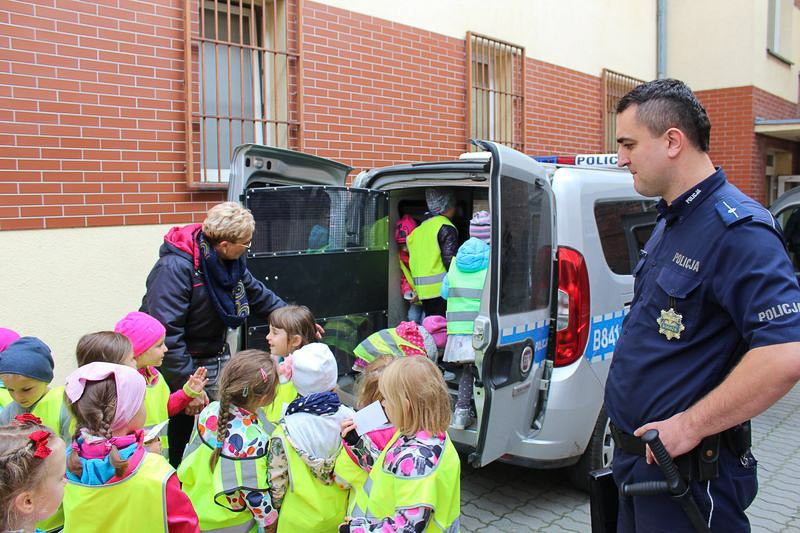 Przedszkolaki z Wesołej Dwudziestki opanowały komendę