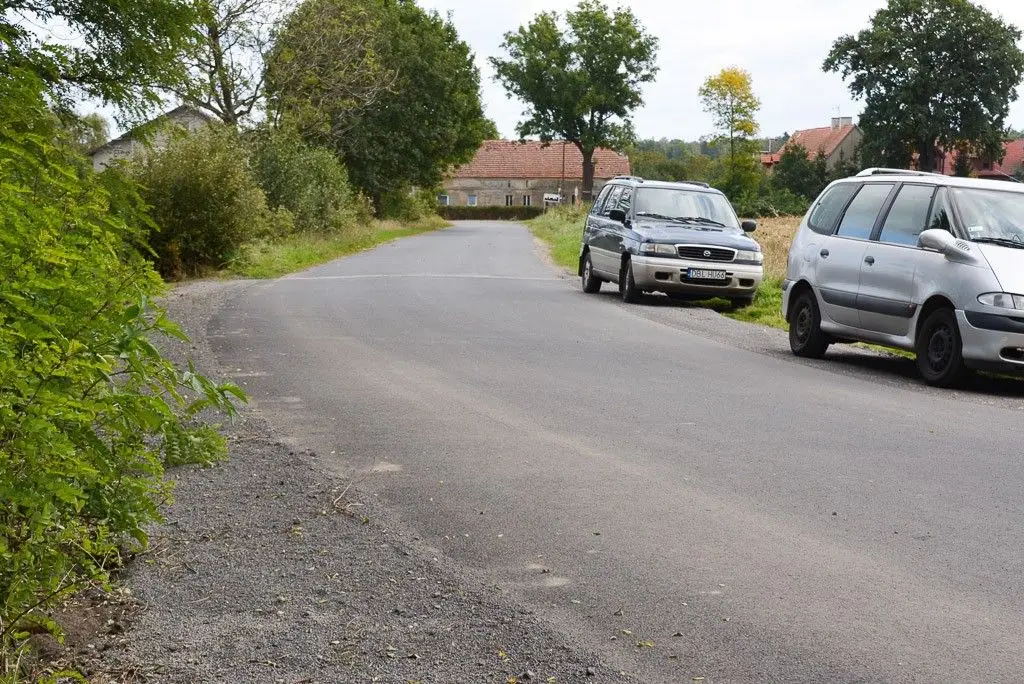 Kolejny odcinek drogi Gierałtów–Czerna odremontowany