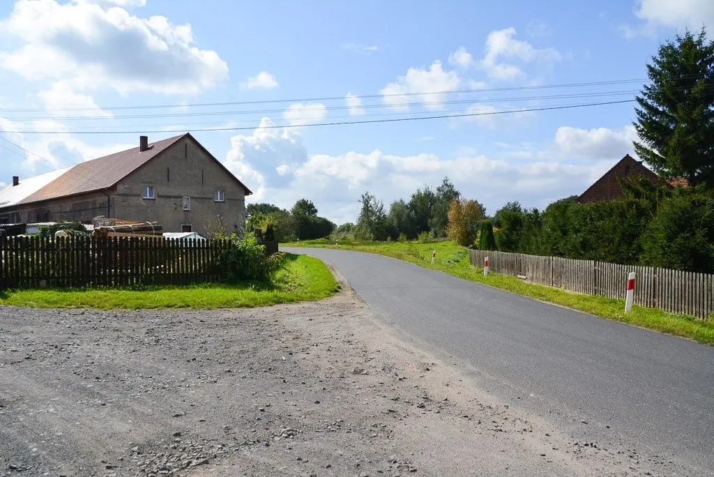 Kolejny odcinek drogi Gierałtów–Czerna odremontowany