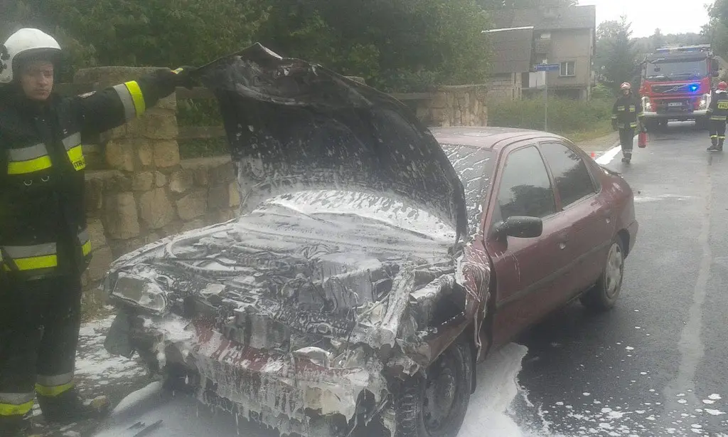 Wypadek i pożar w Starych Jaroszowicach