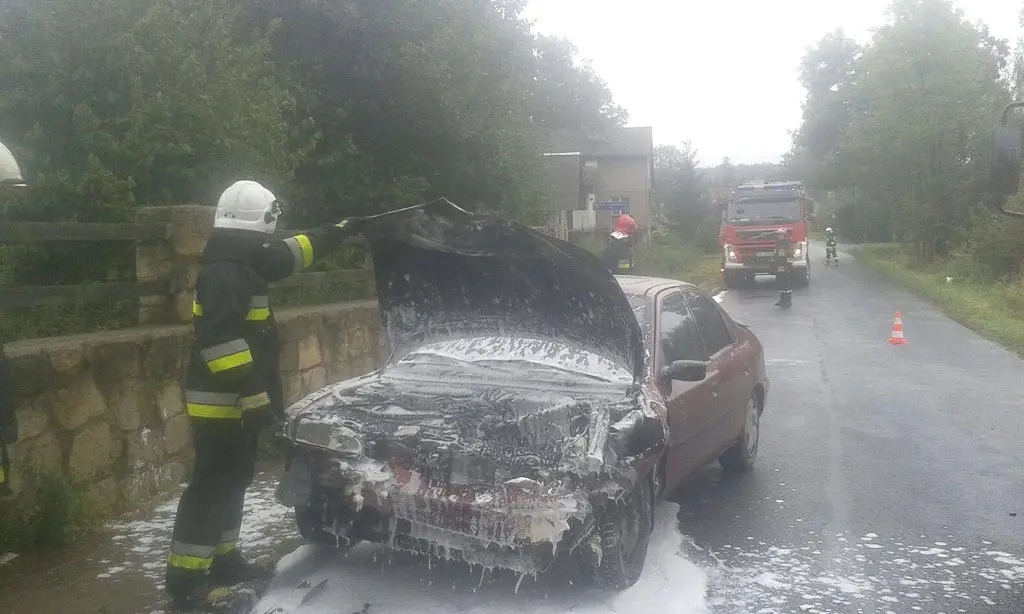 Wypadek i pożar w Starych Jaroszowicach