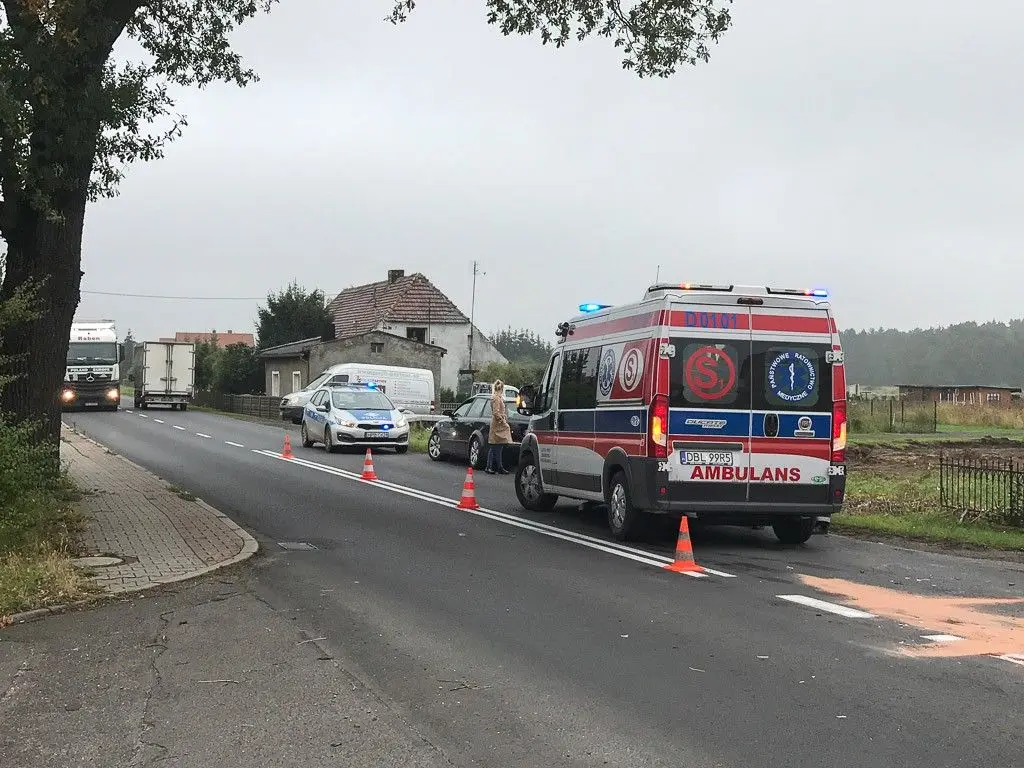 Wypadek w Łące. Jedna osoba ranna