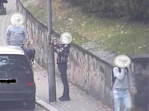 Chciał się reklamować na latarniach, dostał mandat