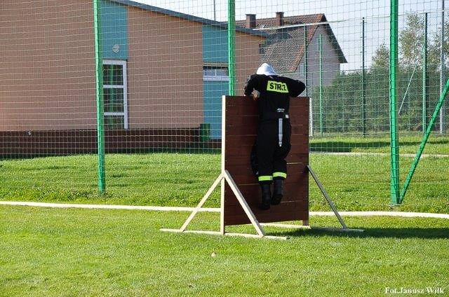 Druhny i druhowie z Nowogrodźca najlepsi w zawodach sportowo-pożarniczych