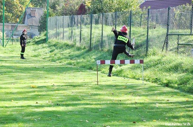 Druhny i druhowie z Nowogrodźca najlepsi w zawodach sportowo-pożarniczych