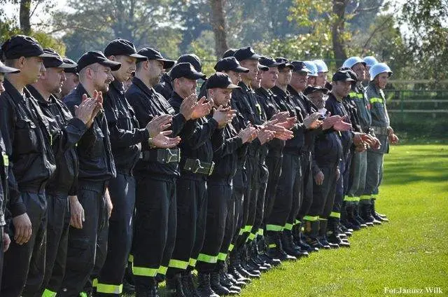 Druhny i druhowie z Nowogrodźca najlepsi w zawodach sportowo-pożarniczych