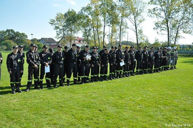 Druhny i druhowie z Nowogrodźca najlepsi w zawodach sportowo-pożarniczych