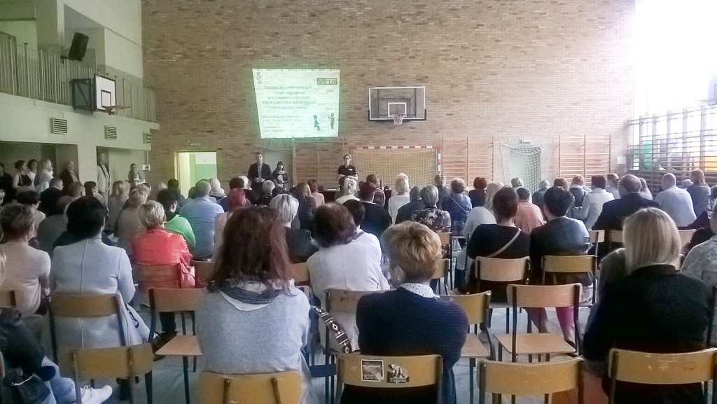 „Wolność bez nałogu”, czyli profilaktyka antynarkotykowa dla rodziców i młodzieży